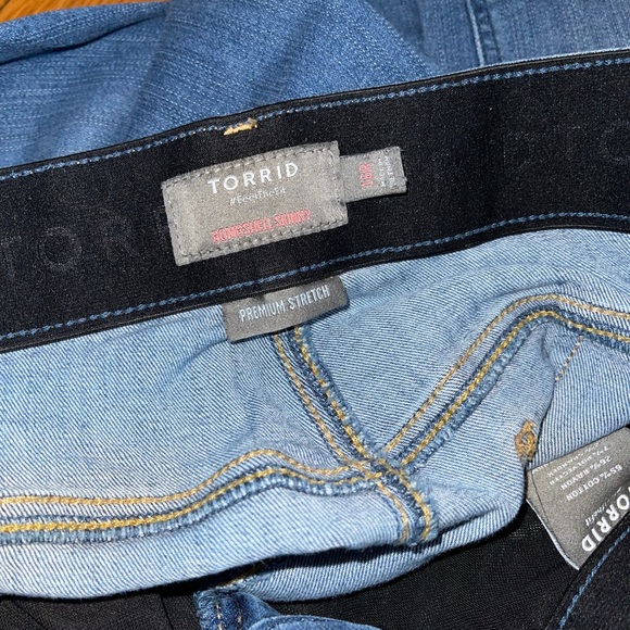 Torrid Bombshell Skinny Premium Jeans size 16R - Picture 5 of 8